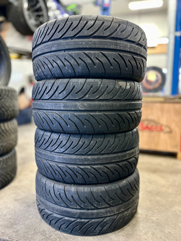 Pneus Maxxis Victra VR-1 245/40R18 (USAGÉ)